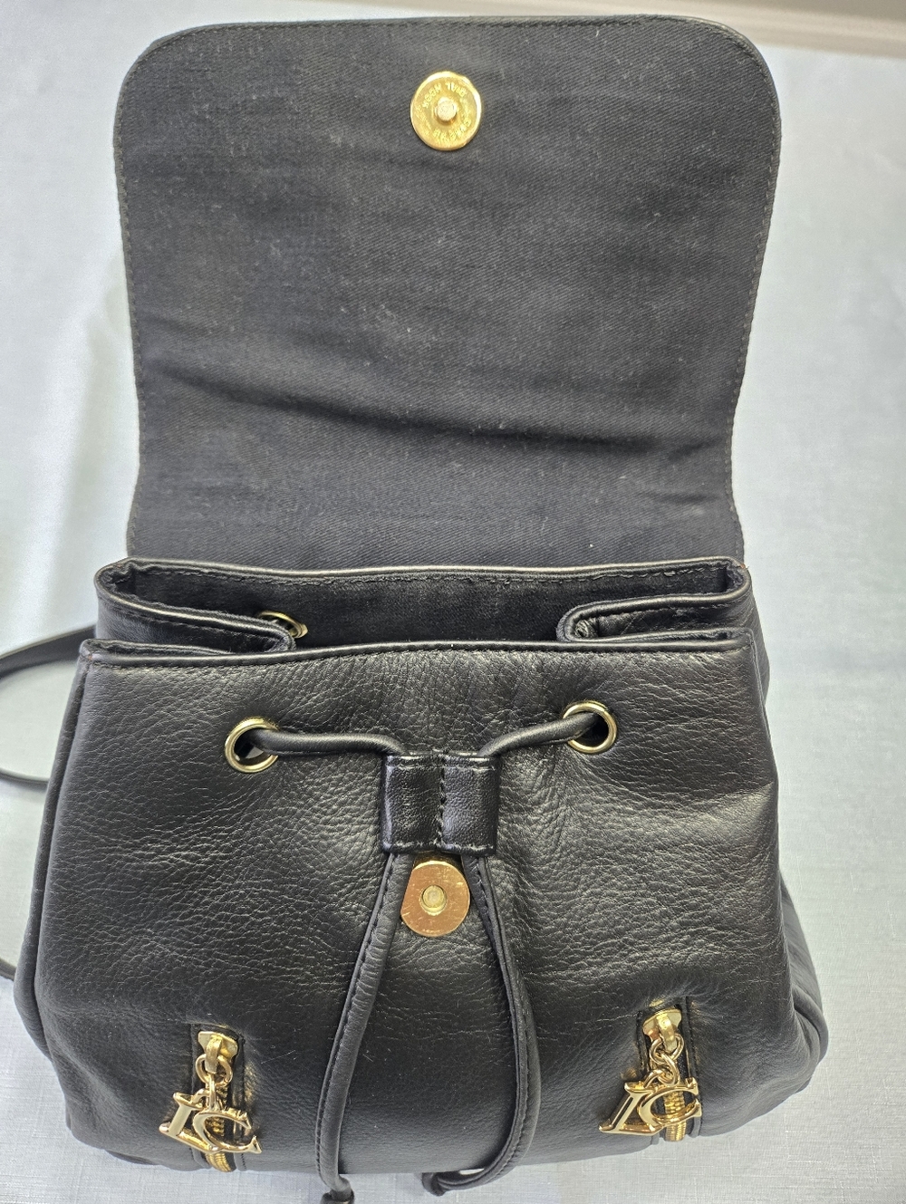 Vintage Liz Claiborne Black Leather Mini Backpack Gold LC Zipper Pulls - Picture 6 of 9
